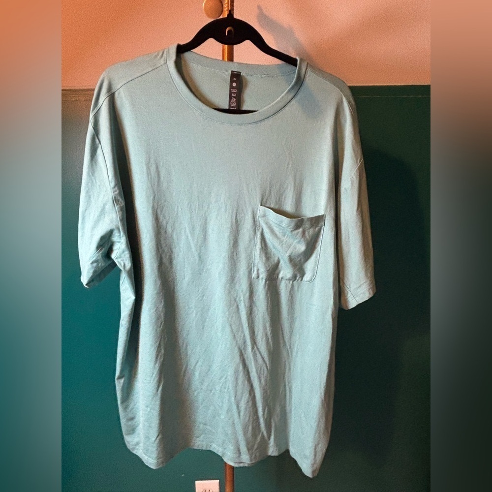lululemon Seafoam Green Short Sleeve Tee